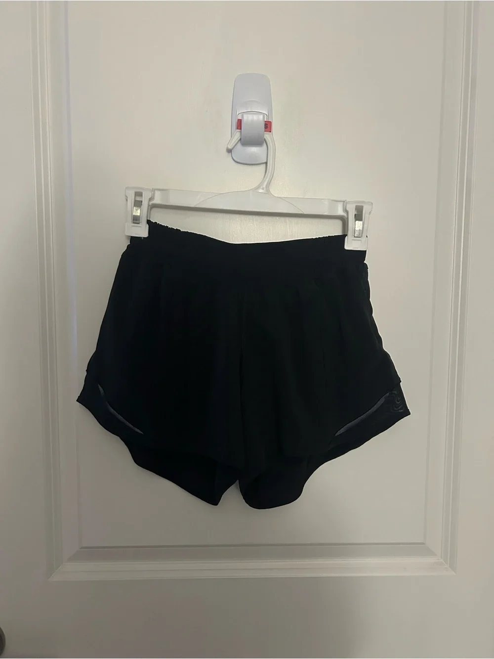 Lululemon Speed-Up Low-Rise Short